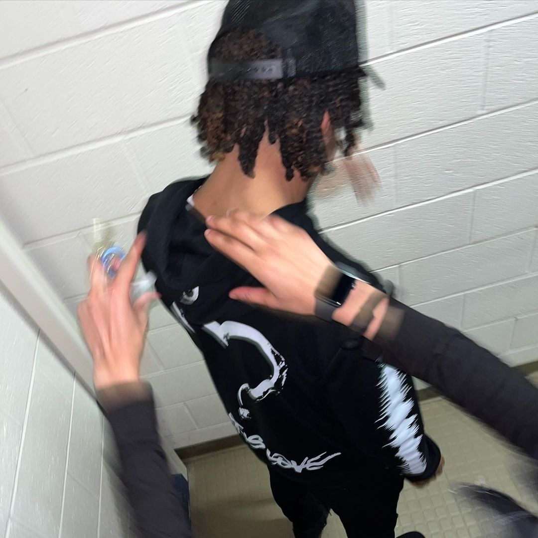 a_.gocrzy