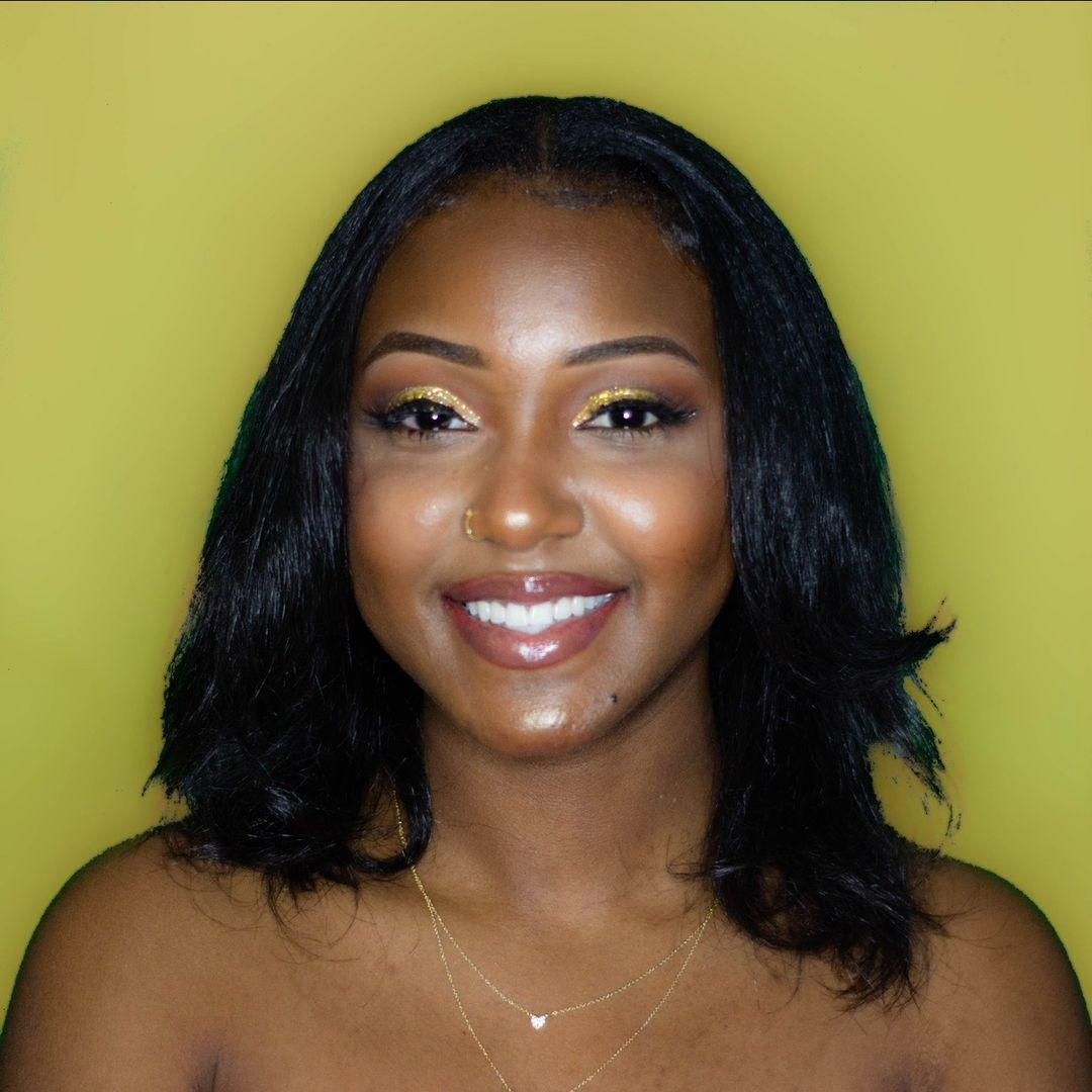 Armani Wells ᥫ᭡.