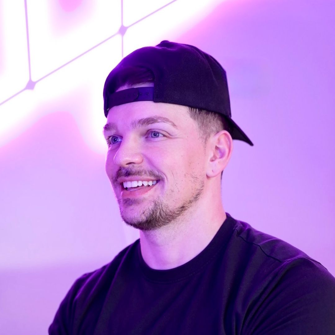 Erick | BaeWired