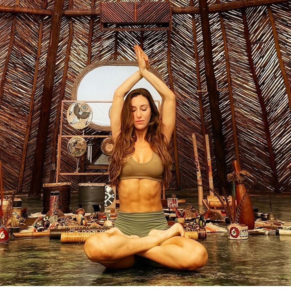 jennaroseyoga