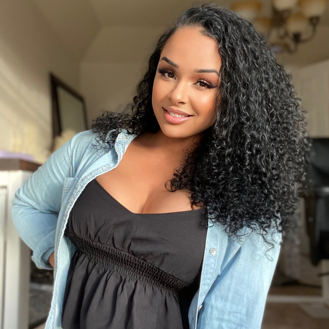 Erica Chambers | SAHM ✨